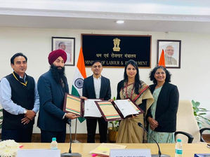 Labour Ministry partners APNA to open 10 lakh job offers annually on NCS portal | Labour Ministry partners APNA to open 10 lakh job offers annually on NCS portal Labour Ministry partners APNA to open 10 lakh job offers annually on NCS portal | Labour Ministry partners APNA to open 10 lakh job offers annually on NCS portal