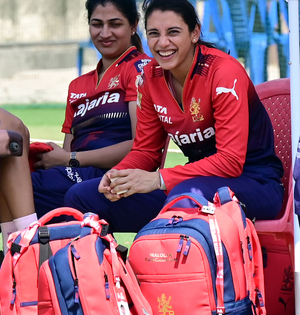 WPL 2025: Mumbai Indians elect to field in RCB’s first home game as defending champs | WPL 2025: Mumbai Indians elect to field in RCB’s first home game as defending champs