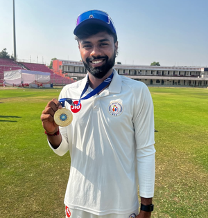 Ranji Trophy: Jaymeet Patel’s grit keeps Gujarat’s semis hopes alive | Ranji Trophy: Jaymeet Patel’s grit keeps Gujarat’s semis hopes alive Ranji Trophy: Jaymeet Patel’s grit keeps Gujarat’s semis hopes alive | Ranji Trophy: Jaymeet Patel’s grit keeps Gujarat’s semis hopes alive