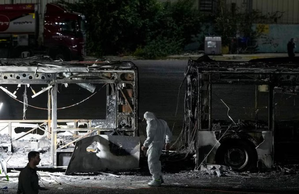 3 empty buses explode in suspected terror attack near Tel Aviv | 3 empty buses explode in suspected terror attack near Tel Aviv 3 empty buses explode in suspected terror attack near Tel Aviv | 3 empty buses explode in suspected terror attack near Tel Aviv