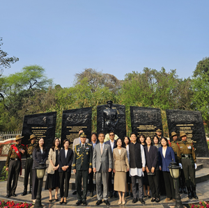 South Korean envoy pays tribute to General Thimayya at Indo-Korean Friendship Park | South Korean envoy pays tribute to General Thimayya at Indo-Korean Friendship Park South Korean envoy pays tribute to General Thimayya at Indo-Korean Friendship Park | South Korean envoy pays tribute to General Thimayya at Indo-Korean Friendship Park