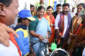 Women groups in Telangana to be allotted a petrol pump in every district | Women groups in Telangana to be allotted a petrol pump in every district Women groups in Telangana to be allotted a petrol pump in every district | Women groups in Telangana to be allotted a petrol pump in every district