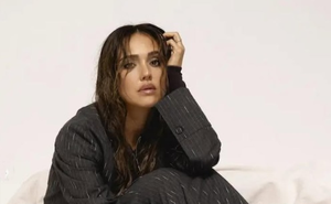 Jessica Alba is shocked by the death of celebrity hairstylist Jesus Guerrero | Jessica Alba is shocked by the death of celebrity hairstylist Jesus Guerrero Jessica Alba is shocked by the death of celebrity hairstylist Jesus Guerrero | Jessica Alba is shocked by the death of celebrity hairstylist Jesus Guerrero