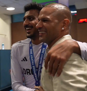 Shikhar Dhawan hands 'Fielder of the Match' medal to Axar for electric direct hit vs Pak | Shikhar Dhawan hands 'Fielder of the Match' medal to Axar for electric direct hit vs Pak Shikhar Dhawan hands 'Fielder of the Match' medal to Axar for electric direct hit vs Pak | Shikhar Dhawan hands 'Fielder of the Match' medal to Axar for electric direct hit vs Pak