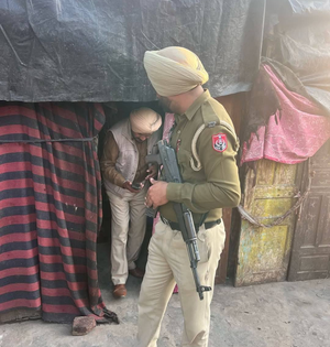 Punjab Police conduct raids at 1,274 immigration firms, seven held | Punjab Police conduct raids at 1,274 immigration firms, seven held Punjab Police conduct raids at 1,274 immigration firms, seven held | Punjab Police conduct raids at 1,274 immigration firms, seven held