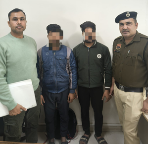 Gurugram: Police arrests two cyber fraudsters for duping people using Chinese app | Gurugram: Police arrests two cyber fraudsters for duping people using Chinese app Gurugram: Police arrests two cyber fraudsters for duping people using Chinese app | Gurugram: Police arrests two cyber fraudsters for duping people using Chinese app