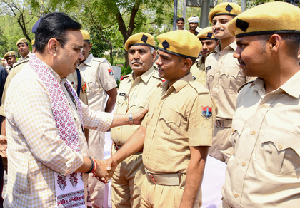High alert in Jaipur after 'Operation Sindoor'; CM returns to Raj from Gujarat | High alert in Jaipur after 'Operation Sindoor'; CM returns to Raj from Gujarat High alert in Jaipur after 'Operation Sindoor'; CM returns to Raj from Gujarat | High alert in Jaipur after 'Operation Sindoor'; CM returns to Raj from Gujarat