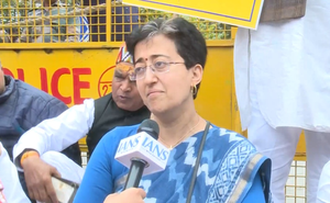 Delhi Assembly: Atishi leads sit-in after suspended Oppn MLAs denied entry into premises | Delhi Assembly: Atishi leads sit-in after suspended Oppn MLAs denied entry into premises Delhi Assembly: Atishi leads sit-in after suspended Oppn MLAs denied entry into premises | Delhi Assembly: Atishi leads sit-in after suspended Oppn MLAs denied entry into premises