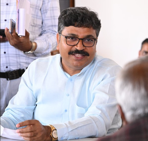 After Rohit Sharma row, another Cong leader sparks controversy; calls Madhuri Dixit 'second-grade' actress | After Rohit Sharma row, another Cong leader sparks controversy; calls Madhuri Dixit 'second-grade' actress After Rohit Sharma row, another Cong leader sparks controversy; calls Madhuri Dixit 'second-grade' actress | After Rohit Sharma row, another Cong leader sparks controversy; calls Madhuri Dixit 'second-grade' actress