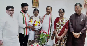 New AICC in-charge Meenkashi Natrajan arrives in Hyderabad | New AICC in-charge Meenkashi Natrajan arrives in Hyderabad New AICC in-charge Meenkashi Natrajan arrives in Hyderabad | New AICC in-charge Meenkashi Natrajan arrives in Hyderabad