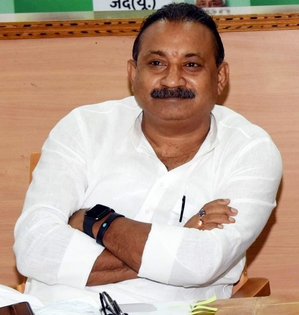 Don't worry about Nishant Kumar's political entry: Bihar Minister to Tejashwi | Don't worry about Nishant Kumar's political entry: Bihar Minister to Tejashwi Don't worry about Nishant Kumar's political entry: Bihar Minister to Tejashwi | Don't worry about Nishant Kumar's political entry: Bihar Minister to Tejashwi