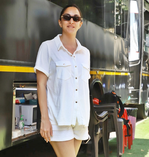 Kiara Advani makes first public appearance after pregnancy announcement | Kiara Advani makes first public appearance after pregnancy announcement