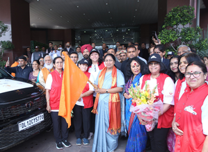 Delhi CM Rekha Gupta flags off 'Mothers on Wheels' road trip | Delhi CM Rekha Gupta flags off 'Mothers on Wheels' road trip Delhi CM Rekha Gupta flags off 'Mothers on Wheels' road trip | Delhi CM Rekha Gupta flags off 'Mothers on Wheels' road trip