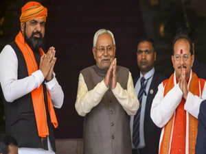 NDA leaders slam Tejashwi Yadav for calling Nitish Kumar a ‘junk car’ | NDA leaders slam Tejashwi Yadav for calling Nitish Kumar a ‘junk car’ NDA leaders slam Tejashwi Yadav for calling Nitish Kumar a ‘junk car’ | NDA leaders slam Tejashwi Yadav for calling Nitish Kumar a ‘junk car’