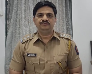 Maha: One arrested in harassment case of Union Minister's daughter, hunt on for 6 others | Maha: One arrested in harassment case of Union Minister's daughter, hunt on for 6 others Maha: One arrested in harassment case of Union Minister's daughter, hunt on for 6 others | Maha: One arrested in harassment case of Union Minister's daughter, hunt on for 6 others
