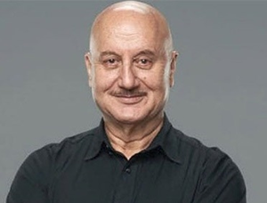 Anupam Kher lauds Sikandar Kher’s cinematic choices | Anupam Kher lauds Sikandar Kher’s cinematic choices Anupam Kher lauds Sikandar Kher’s cinematic choices | Anupam Kher lauds Sikandar Kher’s cinematic choices