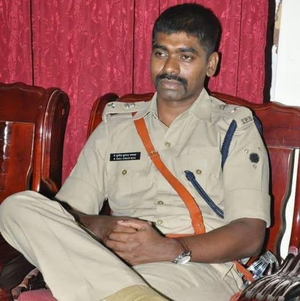 IPS officer served notice in Andhra Dy Speaker's Raghu Rama Raju’s 2021 custodial torture case | IPS officer served notice in Andhra Dy Speaker's Raghu Rama Raju’s 2021 custodial torture case IPS officer served notice in Andhra Dy Speaker's Raghu Rama Raju’s 2021 custodial torture case | IPS officer served notice in Andhra Dy Speaker's Raghu Rama Raju’s 2021 custodial torture case