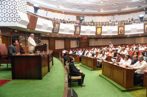 Working for inclusive, developed Maharashtra: Governor highlights Fadnavis govt's initiatives | Working for inclusive, developed Maharashtra: Governor highlights Fadnavis govt's initiatives