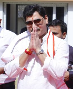 Going by my conscience and medical condition: Dhananjay Munde on his resignation | Going by my conscience and medical condition: Dhananjay Munde on his resignation