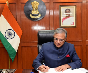 Election officers must hold regular meetings with political parties: CEC | Election officers must hold regular meetings with political parties: CEC