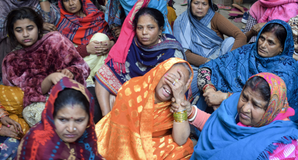 Top railway official faces action for New Delhi railway station stampede | Top railway official faces action for New Delhi railway station stampede Top railway official faces action for New Delhi railway station stampede | Top railway official faces action for New Delhi railway station stampede