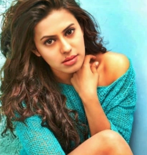 K'taka HM seeks internal report from Police Department after actress held for gold smuggling | K'taka HM seeks internal report from Police Department after actress held for gold smuggling