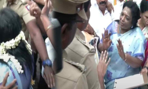 Tamilisai Soundararajan detained during signature campaign for three language policy | Tamilisai Soundararajan detained during signature campaign for three language policy Tamilisai Soundararajan detained during signature campaign for three language policy | Tamilisai Soundararajan detained during signature campaign for three language policy