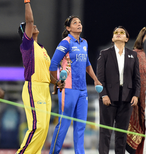 WPL 2025: Parunika comes in as Mumbai Indians opt to bowl vs UP Warriorz | WPL 2025: Parunika comes in as Mumbai Indians opt to bowl vs UP Warriorz