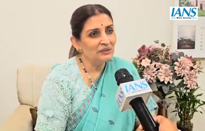 Maharashtra CS Sujata Saunik urges society to change perception and view women equally | Maharashtra CS Sujata Saunik urges society to change perception and view women equally Maharashtra CS Sujata Saunik urges society to change perception and view women equally | Maharashtra CS Sujata Saunik urges society to change perception and view women equally