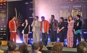 Vijay Varma celebrates his Marwari roots on the IIFA stage in Jaipur | Vijay Varma celebrates his Marwari roots on the IIFA stage in Jaipur Vijay Varma celebrates his Marwari roots on the IIFA stage in Jaipur | Vijay Varma celebrates his Marwari roots on the IIFA stage in Jaipur