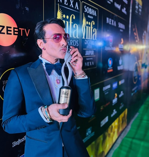 Director Mozez Singh reflects on IIFA victory of ‘Yo Yo Honey Singh: Famous’: What a journey! | Director Mozez Singh reflects on IIFA victory of ‘Yo Yo Honey Singh: Famous’: What a journey! Director Mozez Singh reflects on IIFA victory of ‘Yo Yo Honey Singh: Famous’: What a journey! | Director Mozez Singh reflects on IIFA victory of ‘Yo Yo Honey Singh: Famous’: What a journey!