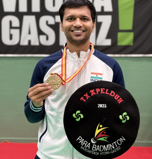 India pocketed six gold medals in Spanish Para-Badminton International | India pocketed six gold medals in Spanish Para-Badminton International