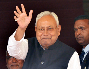 Bihar CM conducts inspection at Secretariat on Holika Dahan | Bihar CM conducts inspection at Secretariat on Holika Dahan Bihar CM conducts inspection at Secretariat on Holika Dahan | Bihar CM conducts inspection at Secretariat on Holika Dahan