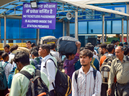 Centre brings 73 major railway stations under special action plan to handle festive rush | Centre brings 73 major railway stations under special action plan to handle festive rush Centre brings 73 major railway stations under special action plan to handle festive rush | Centre brings 73 major railway stations under special action plan to handle festive rush