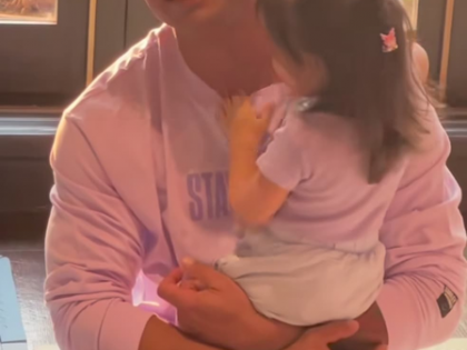 Bipasha shares an adorable father-daughter moment of Karan and Devi | Bipasha shares an adorable father-daughter moment of Karan and Devi Bipasha shares an adorable father-daughter moment of Karan and Devi | Bipasha shares an adorable father-daughter moment of Karan and Devi