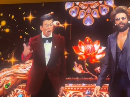 Karan Johar, Kartik Aaryan engage in epic face-off on IIFA stage | Karan Johar, Kartik Aaryan engage in epic face-off on IIFA stage Karan Johar, Kartik Aaryan engage in epic face-off on IIFA stage | Karan Johar, Kartik Aaryan engage in epic face-off on IIFA stage
