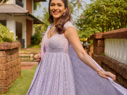 Mrunal Thakur showcases her ‘classic charm with a desi twist’ | Mrunal Thakur showcases her ‘classic charm with a desi twist’ Mrunal Thakur showcases her ‘classic charm with a desi twist’ | Mrunal Thakur showcases her ‘classic charm with a desi twist’