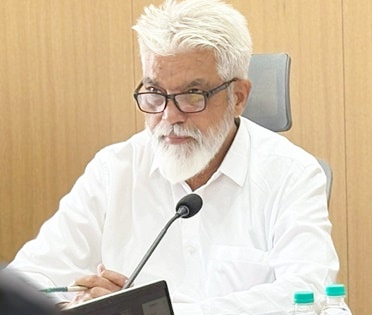 CBSE pattern in Maha govt schools from academic year 2025-26: Education Minister Bhuse | CBSE pattern in Maha govt schools from academic year 2025-26: Education Minister Bhuse CBSE pattern in Maha govt schools from academic year 2025-26: Education Minister Bhuse | CBSE pattern in Maha govt schools from academic year 2025-26: Education Minister Bhuse