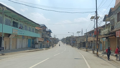 Curfew & shutdown hit life in Manipur’s Churachandpur for 4th day, no fresh incidents | Curfew & shutdown hit life in Manipur’s Churachandpur for 4th day, no fresh incidents Curfew & shutdown hit life in Manipur’s Churachandpur for 4th day, no fresh incidents | Curfew & shutdown hit life in Manipur’s Churachandpur for 4th day, no fresh incidents