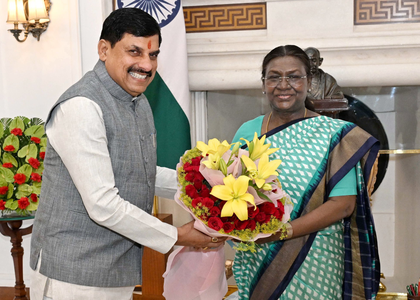 MP CM meets Prez Murmu, urges her to partake in water conservation campaign | MP CM meets Prez Murmu, urges her to partake in water conservation campaign MP CM meets Prez Murmu, urges her to partake in water conservation campaign | MP CM meets Prez Murmu, urges her to partake in water conservation campaign