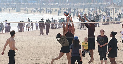 South Korea's southern regions report record high March temperatures amid unusually warm winds | South Korea's southern regions report record high March temperatures amid unusually warm winds South Korea's southern regions report record high March temperatures amid unusually warm winds | South Korea's southern regions report record high March temperatures amid unusually warm winds