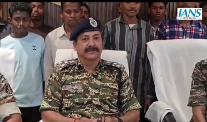 22 Maoists surrender in Chhattisgarh | 22 Maoists surrender in Chhattisgarh 22 Maoists surrender in Chhattisgarh | 22 Maoists surrender in Chhattisgarh
