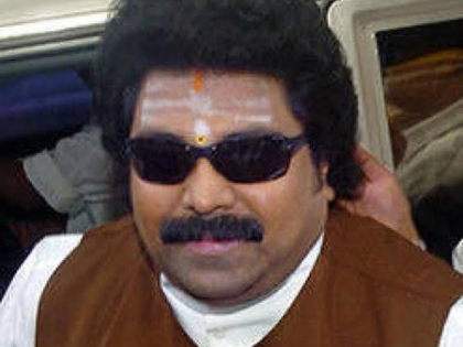 Kodanad heist-cum-murder: CB-CID summons Jayalalithaa‘s disowned foster son Sudhakaran | Kodanad heist-cum-murder: CB-CID summons Jayalalithaa‘s disowned foster son Sudhakaran Kodanad heist-cum-murder: CB-CID summons Jayalalithaa‘s disowned foster son Sudhakaran | Kodanad heist-cum-murder: CB-CID summons Jayalalithaa‘s disowned foster son Sudhakaran