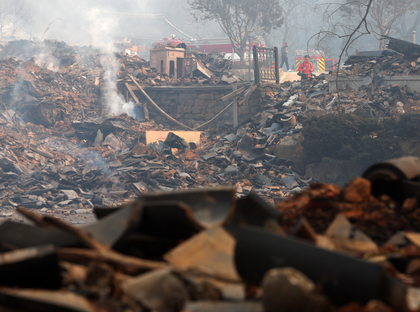 Wildfires spread, fanned by strong winds, in South Korea's southeastern region as death toll climbs to 24 | Wildfires spread, fanned by strong winds, in South Korea's southeastern region as death toll climbs to 24 Wildfires spread, fanned by strong winds, in South Korea's southeastern region as death toll climbs to 24 | Wildfires spread, fanned by strong winds, in South Korea's southeastern region as death toll climbs to 24