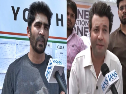Campaign for ONOE at Jantar Mantar: Olympian Vijender and actor Varun lend support | Campaign for ONOE at Jantar Mantar: Olympian Vijender and actor Varun lend support