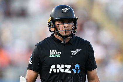 Latham ruled out of Pakistan ODIs with fractured hand, Bracewell to captain NZ | Latham ruled out of Pakistan ODIs with fractured hand, Bracewell to captain NZ Latham ruled out of Pakistan ODIs with fractured hand, Bracewell to captain NZ | Latham ruled out of Pakistan ODIs with fractured hand, Bracewell to captain NZ