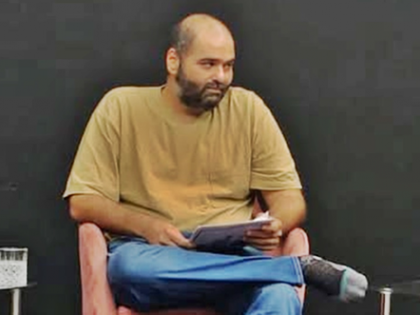 Kunal Kamra petitions Madras HC for transit anticipatory bail in controversial remarks case | Kunal Kamra petitions Madras HC for transit anticipatory bail in controversial remarks case Kunal Kamra petitions Madras HC for transit anticipatory bail in controversial remarks case | Kunal Kamra petitions Madras HC for transit anticipatory bail in controversial remarks case