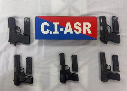 Pak-backed illegal arms smuggling racket busted in Amritsar, two held | Pak-backed illegal arms smuggling racket busted in Amritsar, two held Pak-backed illegal arms smuggling racket busted in Amritsar, two held | Pak-backed illegal arms smuggling racket busted in Amritsar, two held