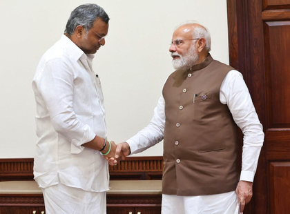 Karti Chidambaram meets PM Modi, proposes national task force to tackle stray dog issue | Karti Chidambaram meets PM Modi, proposes national task force to tackle stray dog issue Karti Chidambaram meets PM Modi, proposes national task force to tackle stray dog issue | Karti Chidambaram meets PM Modi, proposes national task force to tackle stray dog issue