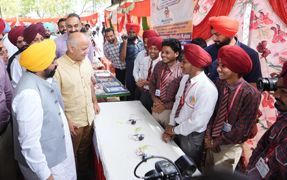 Senior officers to act as mentors for students: Punjab CM | Senior officers to act as mentors for students: Punjab CM Senior officers to act as mentors for students: Punjab CM | Senior officers to act as mentors for students: Punjab CM